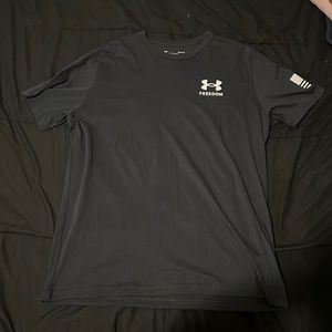 Under armour men’s shirt